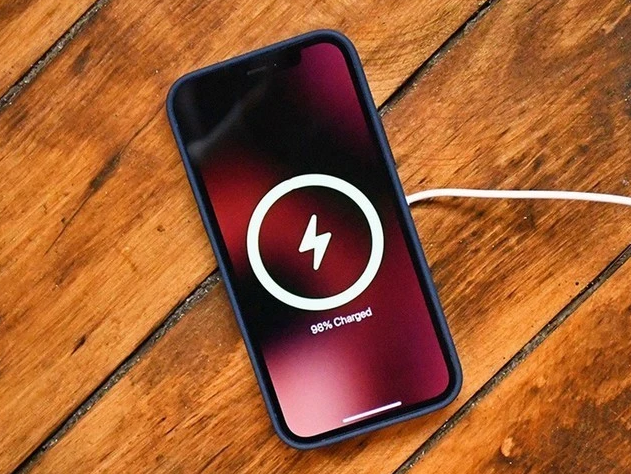 洛扎苹果手机维修分享iPhone 12可以随便充电吗 